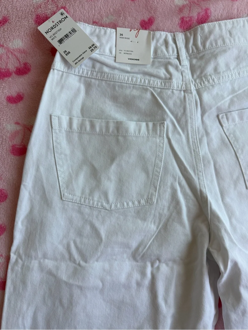Vigoss womens White Denim Shorts size 26 new